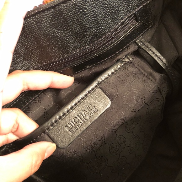 Purse - Picture 3 of 4